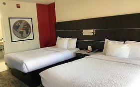 Ramada By Wyndham Temple Terrace/Tampa North